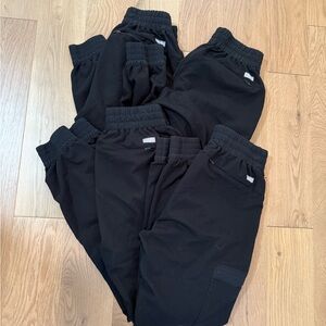 4 pairs figs scrub jogger pants